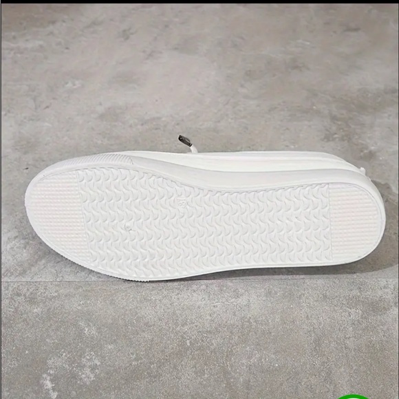 Slip On Sneakers white size 8.5 Casual Low Top Flat Skate Shoes lace comfy nwot - Picture 4 of 12